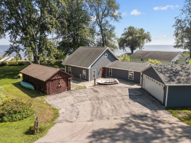 Beach Home For Sale in Little Suamico, Wisconsin