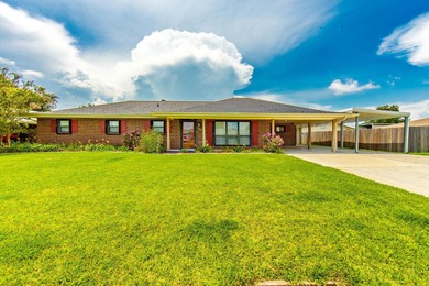 Beach Home For Sale in Bourg, Louisiana