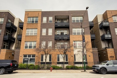 Beach Condo Active Under Contract in Chicago, Illinois