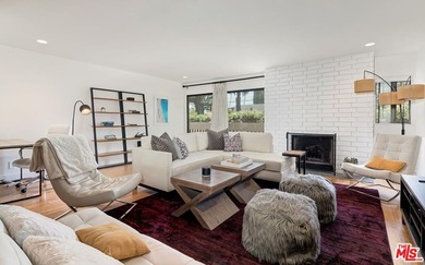 Beach Condo Active Under Contract in Santa Monica, California