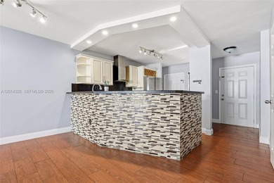 Beach Condo For Sale in Miami, Florida