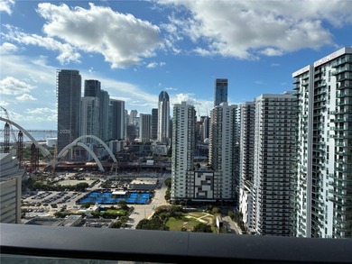 Beach Condo For Sale in Miami, Florida