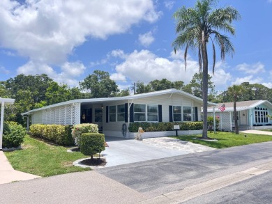 Beach Home For Sale in Sarasota, Florida