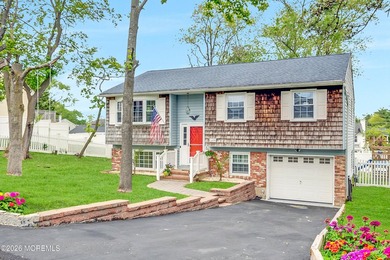 Beach Home For Sale in Point Pleasant, New Jersey
