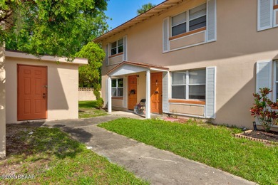 Beach Townhome/Townhouse For Sale in South Daytona, Florida