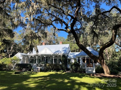 Beach Home For Sale in Bluffton, South Carolina