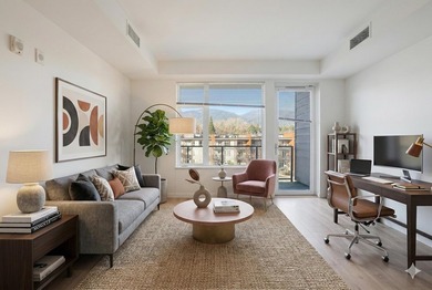 Beach Condo For Sale in North Vancouver, British Columbia