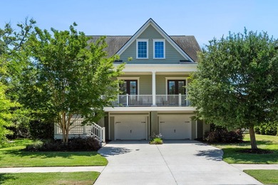 Beach Home For Sale in Mount Pleasant, South Carolina