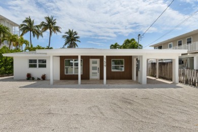 Beach Home For Sale in Lower Matecumbe Key, Florida