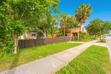 Beach Home For Sale in Daytona Beach, Florida