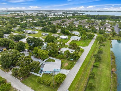 Beach Home For Sale in Vero Beach, Florida