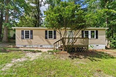Beach Home For Sale in Hampstead, North Carolina