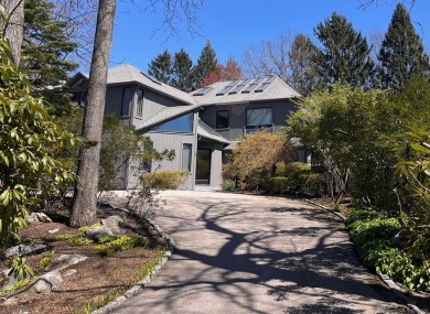 Beach Home For Sale in Stonington, Connecticut