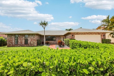 Beach Home For Sale in Boca Raton, Florida