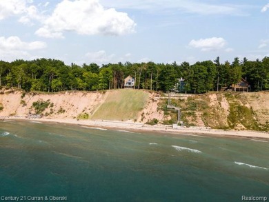 Beach Home Sale Pending in Manistee, Michigan