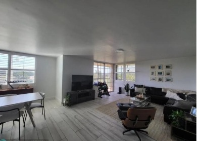 Beach Condo Active Under Contract in Hollywood, Florida