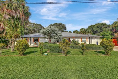 Beach Townhome/Townhouse For Sale in Vero Beach, Florida