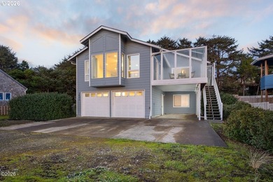 Beach Home For Sale in Waldport, Oregon