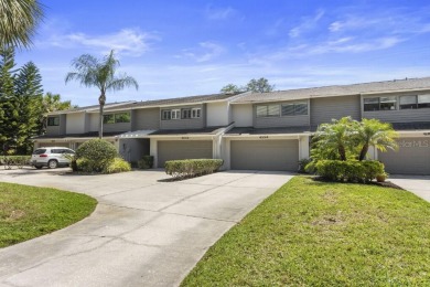 Beach Townhome/Townhouse Sale Pending in Tampa, Florida