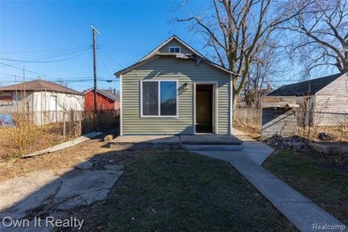 Beach Home For Sale in Detroit, Michigan