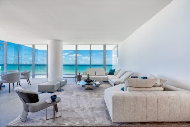 Beach Condo For Sale in Hallandale Beach, 