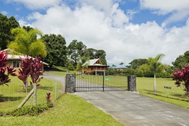 Beach Home For Sale in Pepeekeo, Hawaii