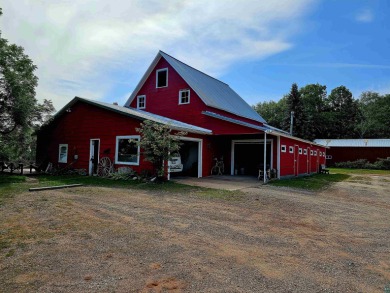 Beach Home For Sale in Bayfield, Wisconsin