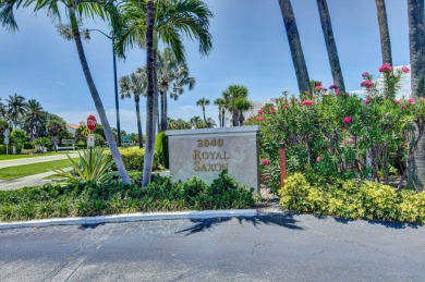 Beach Condo For Sale in Palm Beach, Florida