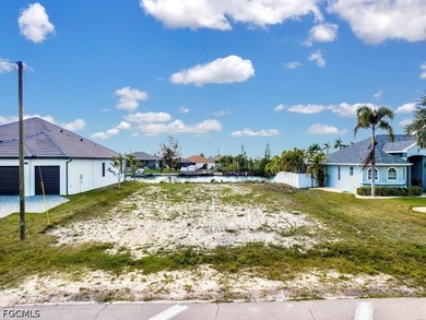 Beach Lot For Sale in Cape Coral, Florida