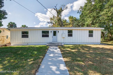 Beach Home For Sale in Fernandina Beach, Florida