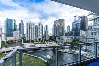 Beach Condo For Sale in Miami, Florida