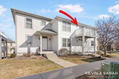 Beach Condo For Sale in Douglas, Michigan