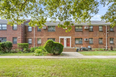 Beach Home Sale Pending in Whitestone, New York