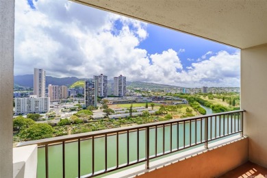 Beach Condo Active Under Contract in Honolulu, Hawaii
