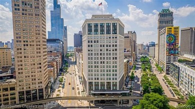 Beach Condo Active Under Contract in Detroit, Michigan