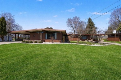 Beach Home Active Under Contract in Manistee, Michigan