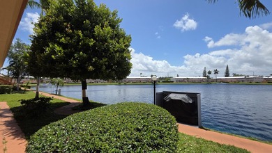Beach Condo For Sale in Hallandale Beach, Florida