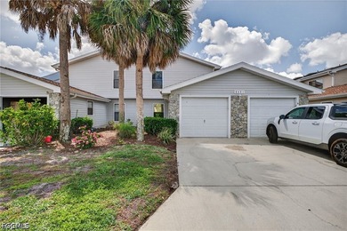 Beach Townhome/Townhouse For Sale in Fort Myers, Florida