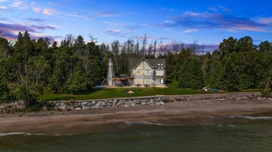 Beach Home For Sale in Algoma, Wisconsin