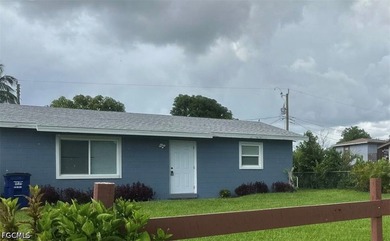 Beach Home For Sale in Fort Myers, Florida