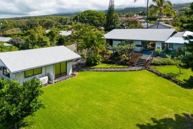 Beach Home For Sale in Kailua Kona, Hawaii