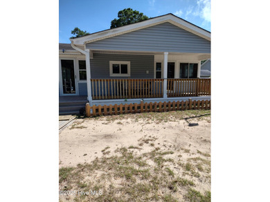 Beach Home For Sale in Supply, North Carolina