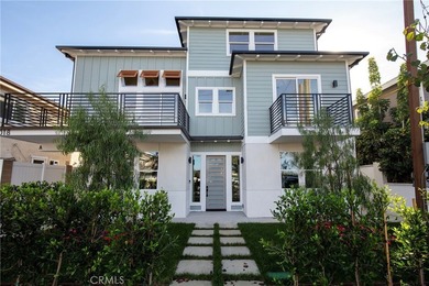 Beach Townhome/Townhouse For Sale in Redondo Beach, California