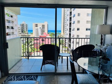 Beach Condo For Sale in Honolulu, Hawaii