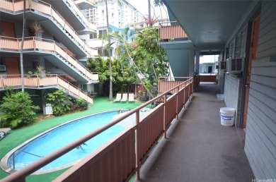 Beach Condo For Sale in Honolulu, Hawaii