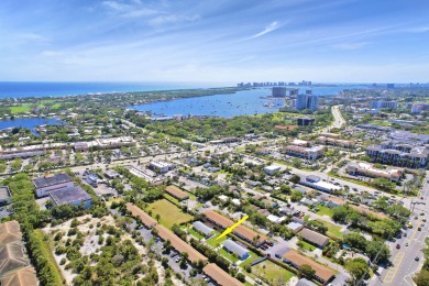 Beach Townhome/Townhouse For Sale in North Palm Beach, Florida