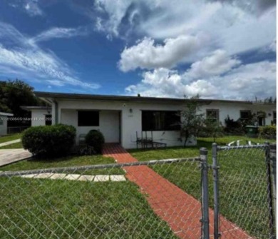 Beach Townhome/Townhouse Sale Pending in Hallandale Beach, Florida