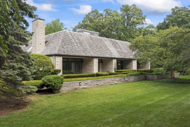 Beach Home Off Market in Lake Forest, Illinois