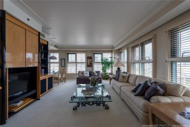 Beach Condo For Sale in Honolulu, Hawaii