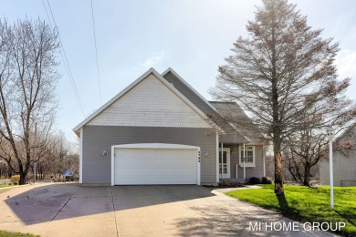 Beach Home Sale Pending in Holland, Michigan